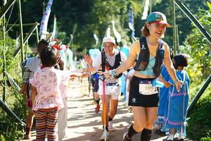 BIB: 2275
                            <button type="button" onclick="openModal(19034419)" class="btn btn-primary btn-sm float-right btn-popup" data-toggle="modal" data-target=".modal-high-quality">
                        <i class="fas fa-shopping-cart"></i> Add to Cart
                    </button>
                                            <button type="button" onclick="isThisMe(19034419, true)" class="btn btn-success btn-sm float-right btn-popup btn-isme hidden" data-toggle="tooltip" data-placement="bottom" title="นี่คือรูปของคุณใช่ไหม คลิกที่นี่เพื่อเอาเข้าอัลบั้ม">
                        <i class="fas fa-plus"></i> Add to album
                    </button>
                    <button type="button" onclick="isThisMe(19034419, false)" class="btn btn-warning btn-sm float-right btn-popup btn-isnotme hidden">
                        <i class="fas fa-ban"></i> Remove from album
                    </button>